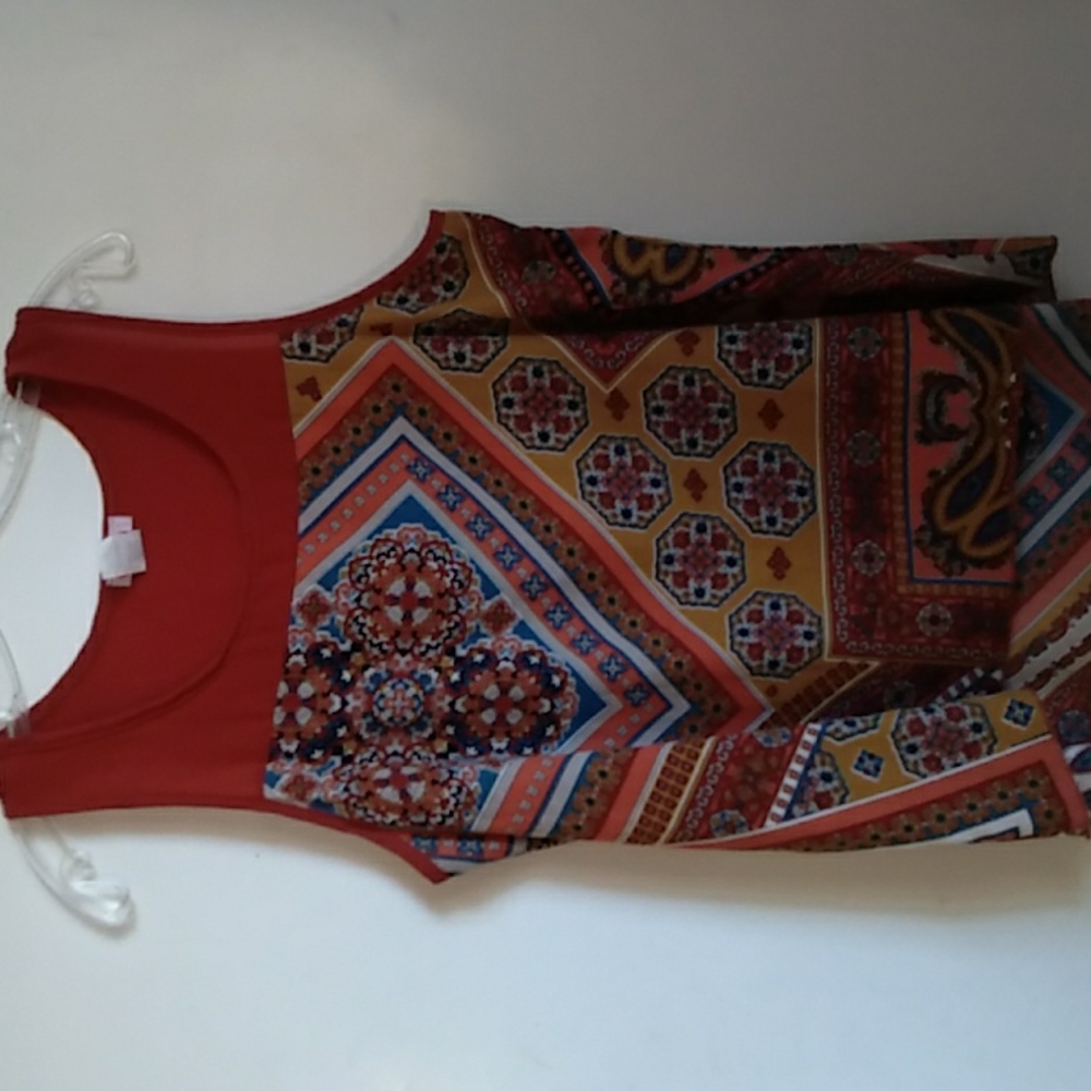 Via Via USA burnt red flowers tan top size  L